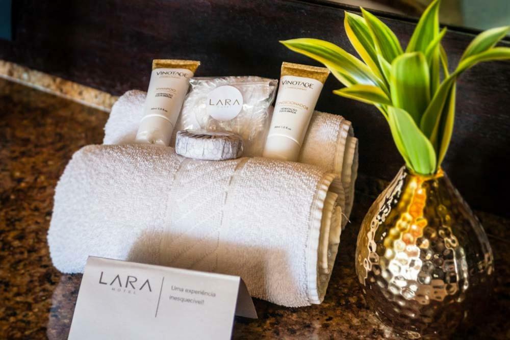 Lara Hotel 알퀴라즈 외부 사진